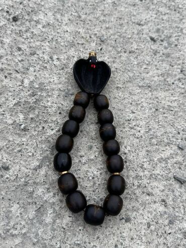 Təsbehlər: Təsbehlər hazər əldə var.
Çeşid çoxdu.
Çatdırılma edilir.
Əl işləridi — 6