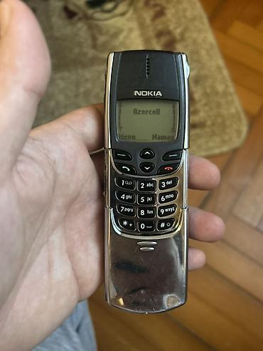nokia 3208 classic: Nokia 8 Sirocco, < 2 GB Memory Capacity, rəng - Gümüşü, Düyməli — 8