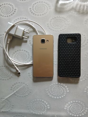 telfon qabi: Samsung Galaxy A03, 16 GB, rəng - Qızılı, Sensor, İki sim kartlı