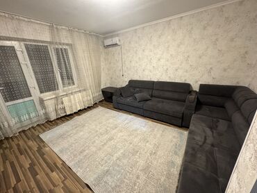 квартиру в центре бишкека: 2 комнаты, Собственник, Без подселения, С мебелью частично
