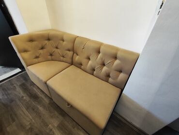 угловой мебель: Бурчтук диван, Колдонулган