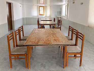 cay masasi: Mətbəx üçün, İşlənmiş, Açılmayan, Dördbucaq masa, 6 stul — 3