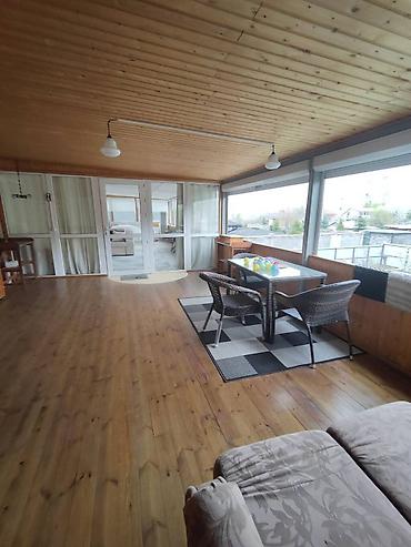 Продажа коттеджей и домов: Продается двухэтажный дом, участок 5 соток, с бассеином. Направление — 10