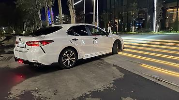 ls lexus: Toyota Camry: 2020 г., 2.5 л, Автомат, Бензин, Седан — 3
