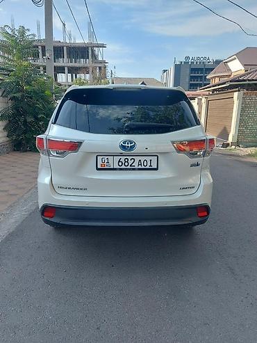 hongqi ehs9: Toyota Highlander: 2016 г., 3.5 л, Вариатор, Гибрид, Кроссовер — 2