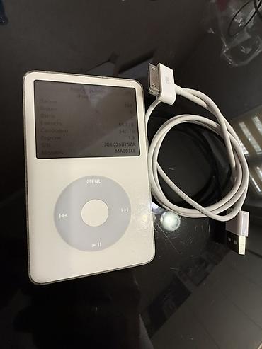 айрподс чехлы: В продаже легендарный плеер белый Apple iPod Classic 5 на 60 Гб (iPod — 1