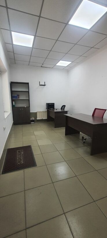 аренда помещений 35кв: Сдаю Офис, 15 м², В административном здании, 1 линия