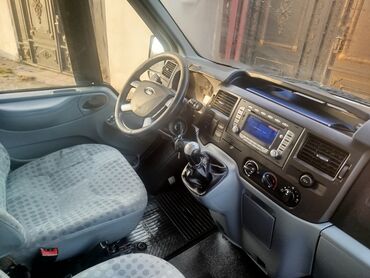 Ford: Ford Transit: 2.2 l | 2010 il 267200 km Van body type — 10