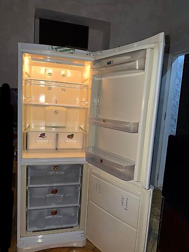 2 el soyuducular: İşlənmiş 2 qapılı Indesit Soyuducu Satılır, rəng - Ağ — 4