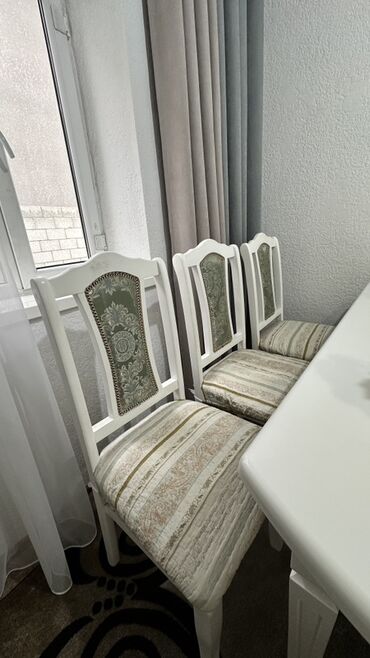 Кухонные столы: Кухонный стол, Б/у, Прямоугольный, Нераскладной — 8