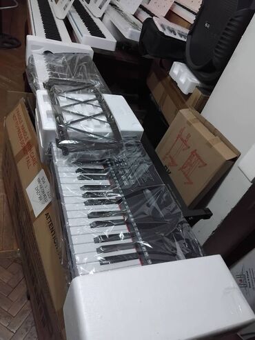 Pianolar: Piano, Rəqəmsal, Yeni, Pulsuz çatdırılma — 29