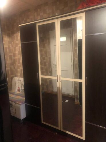 Uzunmüddətli kirayə mənzillər: Razində (Akkorda) 19 mertebeli binanın 15-ci mərtəbəsində ümumi sahəsi — 5