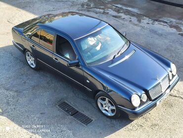 mersedes 230: Mercedes-Benz E 230: 2.3 l | 1996 il Sedan