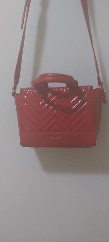 muska rucna torbica: Crvena torbica