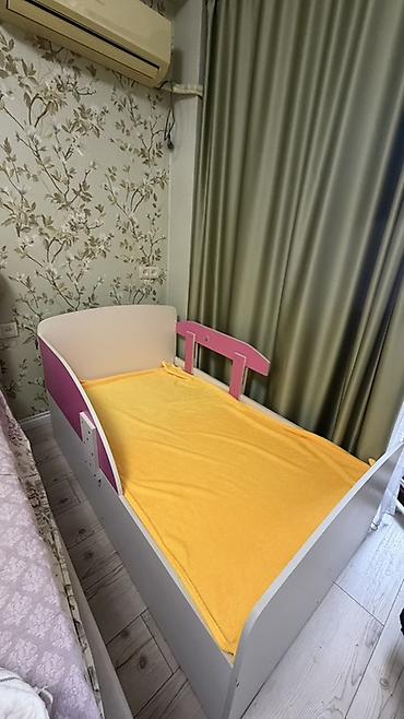 bunk bed: Детская односпальная кровать, Б/у, Для девочки, С матрасом, С бортиком, ДСП, Самовывоз — 1