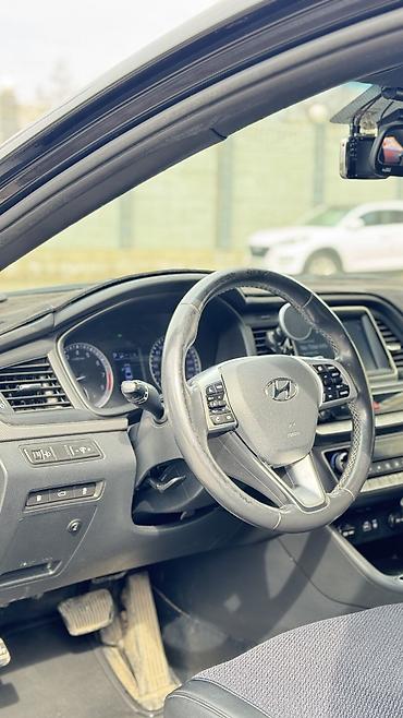 Hyundai: Hyundai Sonata: 2018 г., 2 л, Газ — 15