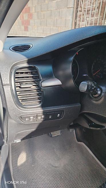 Продажа авто: Kia Rio: 2018 г., 1.6 л, Автомат, Бензин, Седан — 8