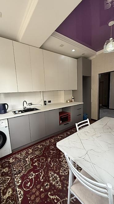 Продажа квартир: 2 комнаты, 70 м², 4 этаж — 3