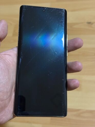 Словари: Infinix Note 40 Pro, 256 ГБ, Беспроводная зарядка