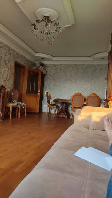 Yeni tikili: 2 otaqlı, Yeni tikili, m. Xalqlar Dostluğu, 82 kv. m — 2