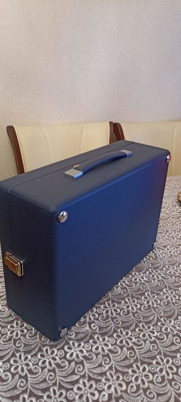 Qrammofon və patefonlar: Retro üslubda çox nadir göy rəngli "LENİNQRAD" patifonu. Üzərində val -da lalafo.az — 11 Qrammofon və patefonlar: Retro üslubda çox nadir göy rəngli "LENİNQRAD" patifonu. Üzərində val — 11