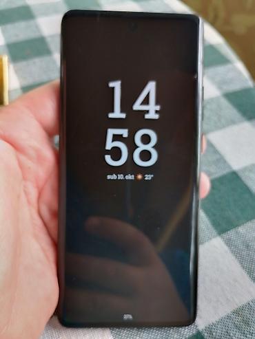 play 5: Motorola Edge 40 – 5G Android pametni telefon - Ekran: 6.55" pOLED sa — 8