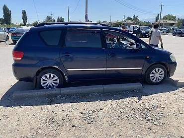 Транспорт: Toyota Avensis Verso: 2004 г., 1.9 л, Механика, Дизель, Минивэн — 4