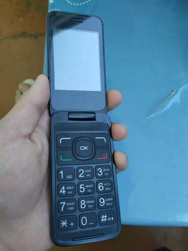 tap az telefonlar ucuz qiymete: Alcatel Alcatel 1, rəng - Bej, Düyməli