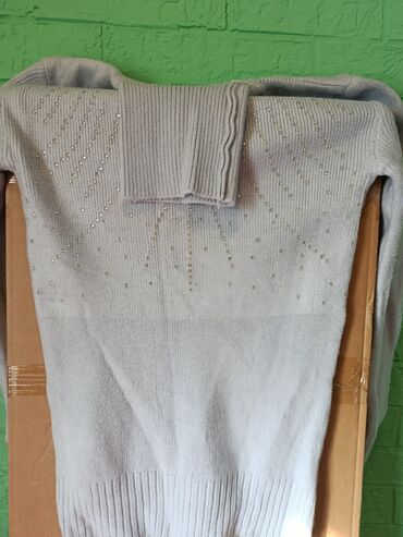 Dəstlər, kostyumlar: Qadın geyimləri – 3 parçalı dəst - Ağ fonlu, abstrakt şəhər motivli -da lalafo.az — 10 Dəstlər, kostyumlar: Qadın geyimləri – 3 parçalı dəst - Ağ fonlu, abstrakt şəhər motivli — 10