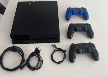 продам монитор: Срочно продается PlayStation 4 fat 14000 сом Все в идеальном