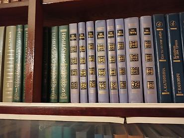 Книжные шкафы: Большая домашняя библиотека: собрание художественной и — 7