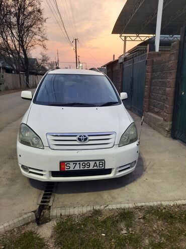 продажа дома в селе: Toyota Ipsum: 2002 г., 2.4 л, Автомат, Бензин