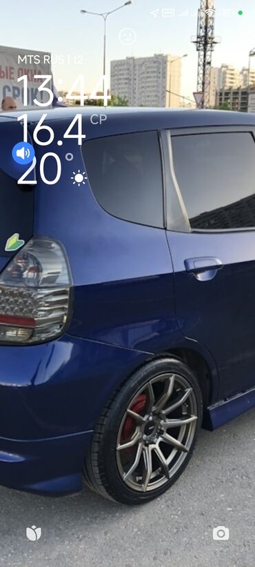 продаю сивик: Honda Fit: 2002 г., 1.3 л, Вариатор, Бензин, Хэтчбэк