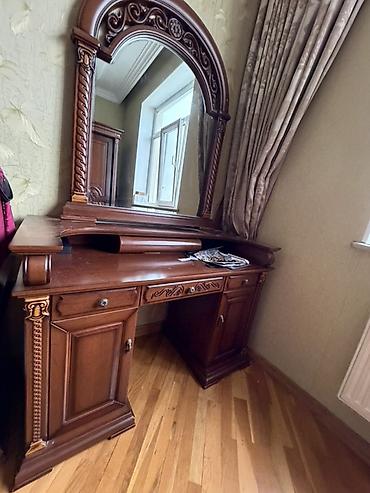 Qonaq otağı dəstləri: Masa və oturacaqlar — 10