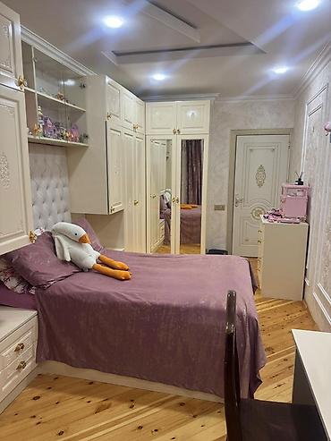 Uzunmüddətli kirayə mənzillər: 🏡 SATILIR – TƏCİLİ MƏNZİL 📍 Çiçək qəsəbəsi, çox əlverişli ərazi 🟢 9 — 11