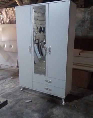 Sifarişlə dolablar: 3 Qapi Dolab Hazirda Elde var. Reng secimleride var. Istediyin reng — 3