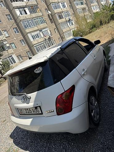 машина ист: Toyota Ist: 2003 г., 1.5 л, Автомат, Бензин, Хэтчбэк — 4
