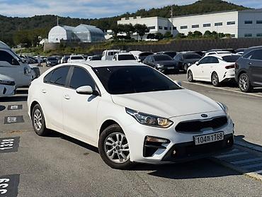 skoda rapid: Kia K3: 2020 г., Седан — 3