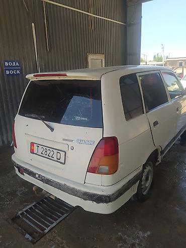 жел кайык: Daihatsu Pyzar: 2000 г., 1.6 л, Кол менен иштөөчү, Бензин, Универсал — 6