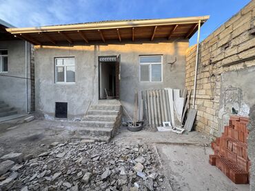 torpaq bineqedi: Поселок Бинагади 3 комнаты, 85 м², Средний ремонт