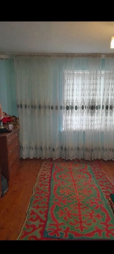 продаю дом на иссык куле село тамчы: 61 м², 3 комнаты, Парковка, Забор, огорожен