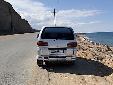 червяк 124: Mitsubishi Space Gear: 1996 г., 2.5 л, Механика, Дизель, Минивэн — 5