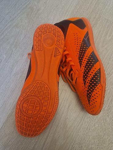 adidas velo: Original Adidas predator.41 razmer.Cəmi 3 dəfə geyinilib və yeni — 3