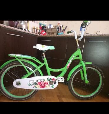 Digər TV və video məhsullar: Telefon 20 man.televizor 30 man.satılır işləkdi smart deyil stol 6 — 6