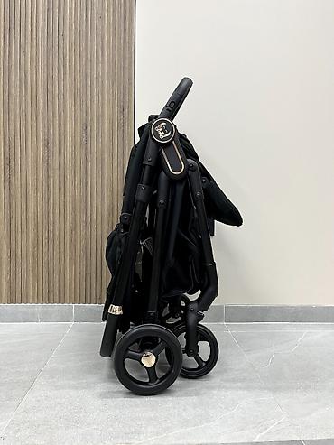 900: Детская прогулочная коляска Ining Baby TRU7C (Black) — стильная — 4