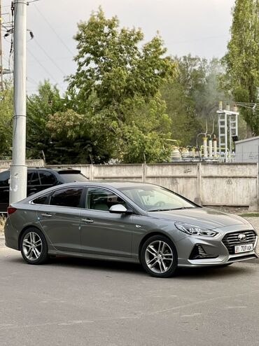 электромобиль neta: Hyundai Sonata: 2017 г., 2 л, Типтроник, Бензин, Седан