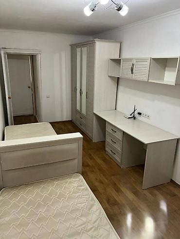 Долгосрочная аренда квартир: 3 комнаты, Агентство недвижимости, Без подселения, С мебелью полностью — 1