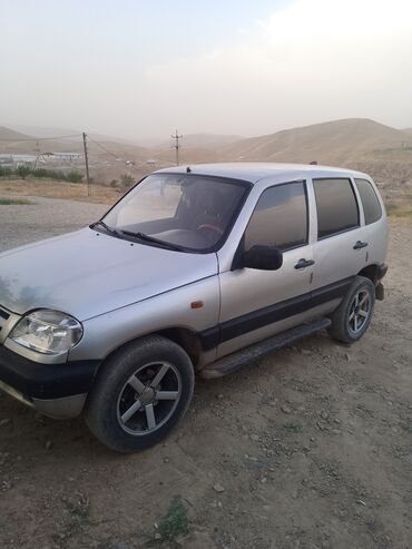 нива тайша: Chevrolet Niva: 2005 г., 1.7 л, Механика, Бензин, Внедорожник