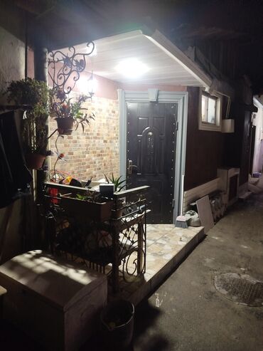 Qarajlar: Montin 2 otaqlı, 35 kv. m, Yeni təmirli
