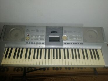 продается пятинитка: Продаю синтезатор 15 000 Б/у и НОВОЕ ЦЕФРОВОЕ ПИАНИНО 20 000